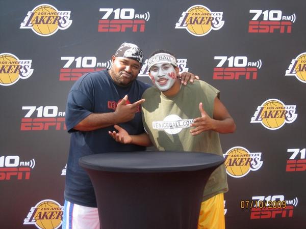 Jude “Hollywizzle” Thomas aka “The painted face” is still BALLIN’